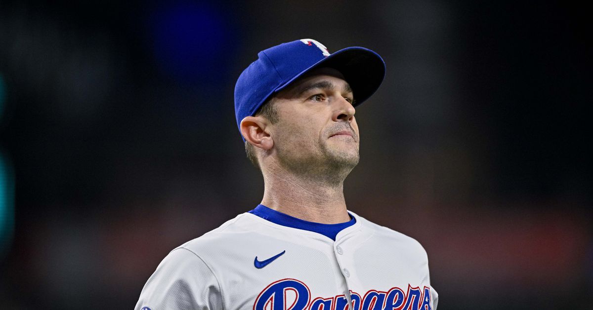 David Robertson to the Philadelphia Phillies, per reports