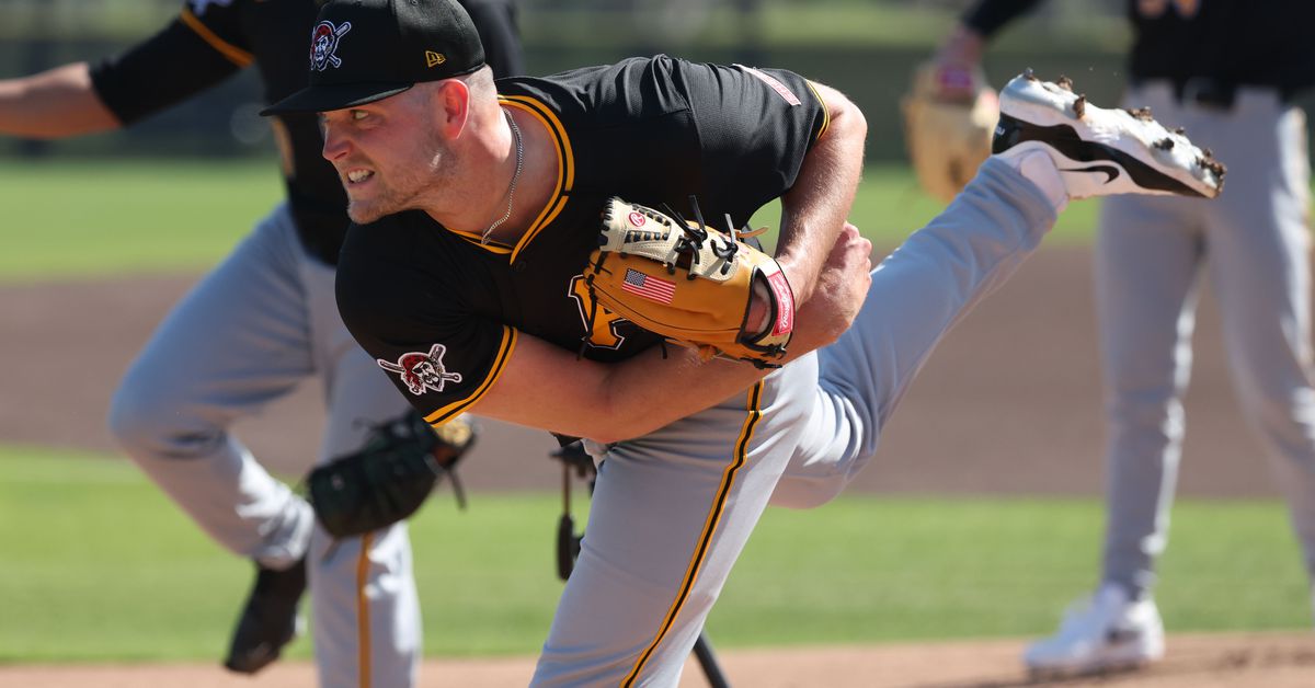 Braves acquire pitcher Hunter Stratton, shift Chris Sale to 60-day IL