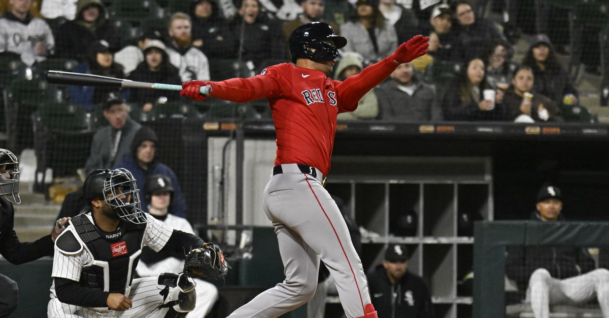 Red Sox trade former Giants catcher to White Sox in minor deal