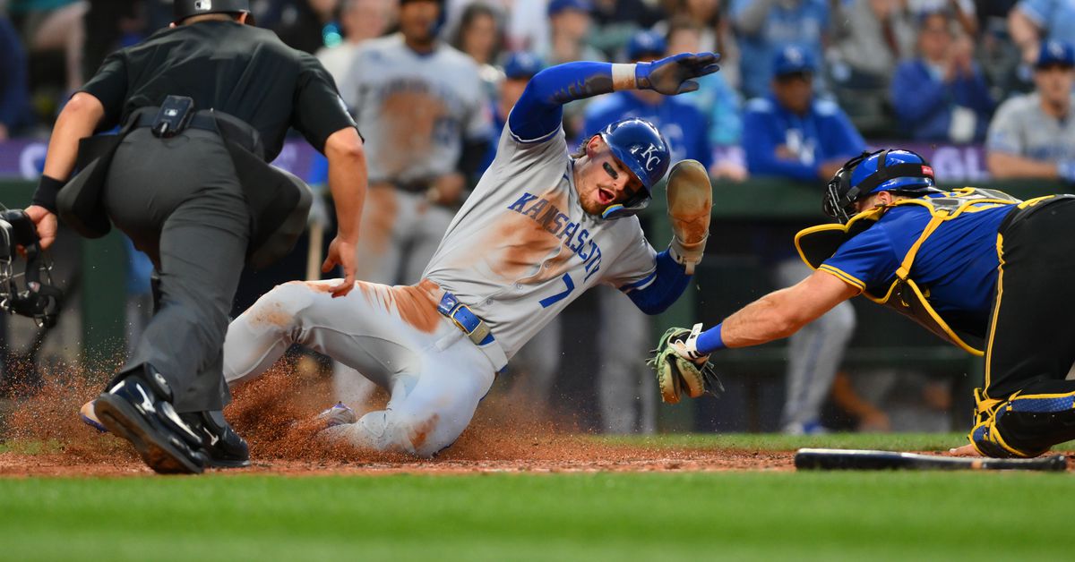 Mariners lose to Royals: two solo homers not enough to win game