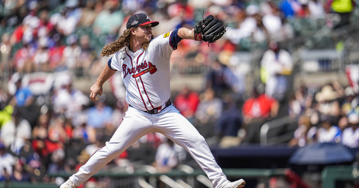 Rogers that, Braves get swept, 2-1