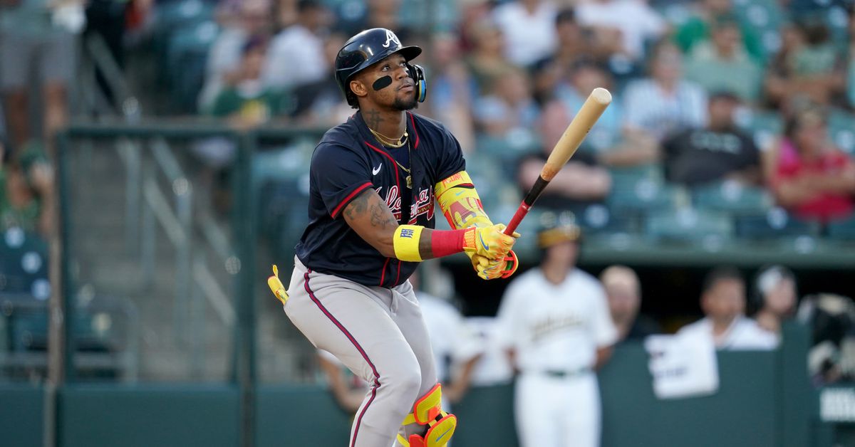 Braves bats awaken with five homers in blowout win over Athletics