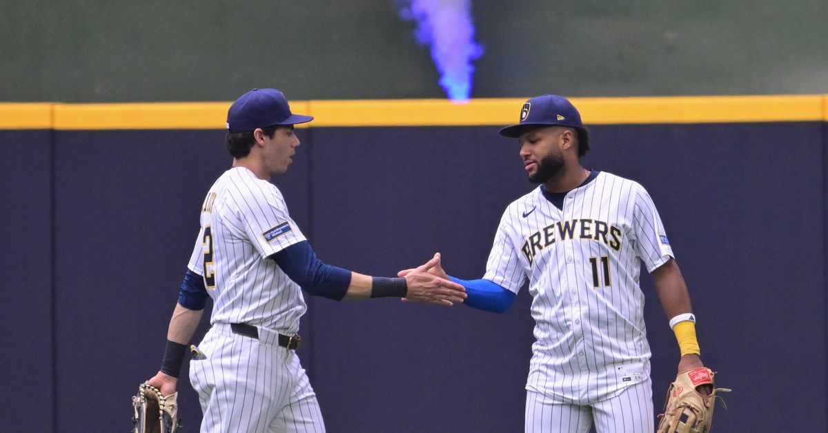 Brewers win, 8-1, but Frelick injury overshadows sweep
