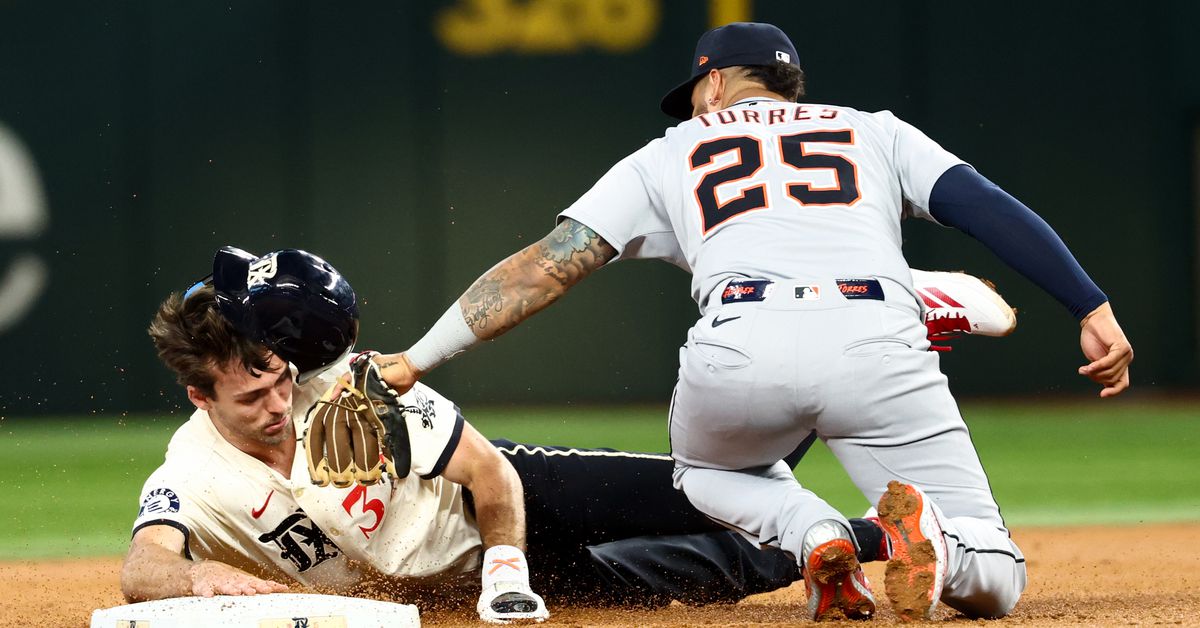 Rangers 2, Tigers 0: A scoreless game falls apart in the late innings