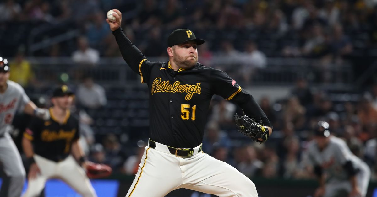 Pirates trade closer David Bednar to Yankees