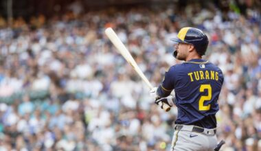 Milwaukee extends win streak to 11 with 6-0 victory in Seattle