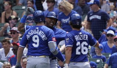 Royals club four homers in 8-2 victory over Cubs