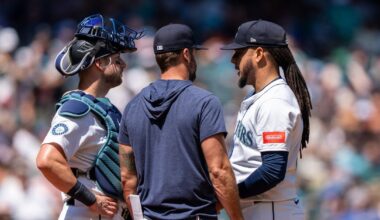 Mariners drop series finale to Brewers behind poor defense