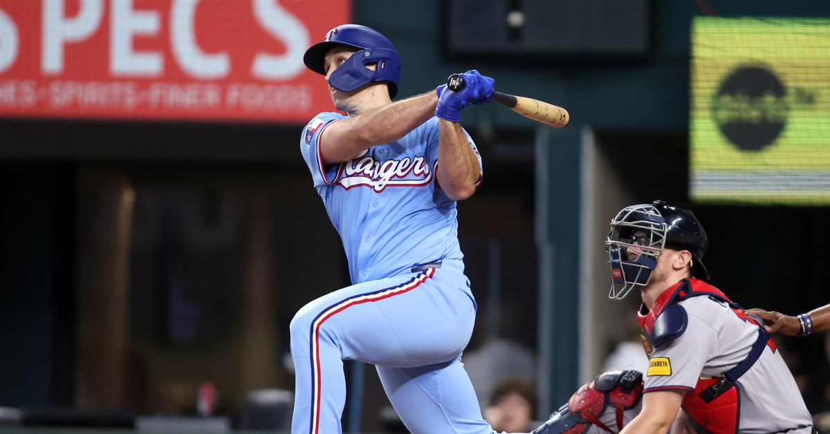 Texas Rangers bust out brooms on Atlanta Braves with blowout finale win
