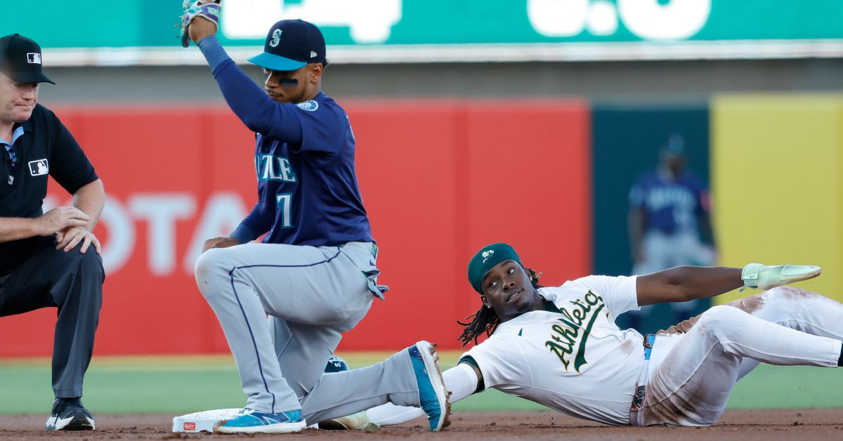 A’s Drop Series Opener to Mariners 3-1