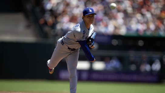 Yoshinobu Yamamoto dazzles, Dodgers take series from Giants