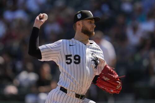 Sox miss chances in 6-2 loss to Guardians