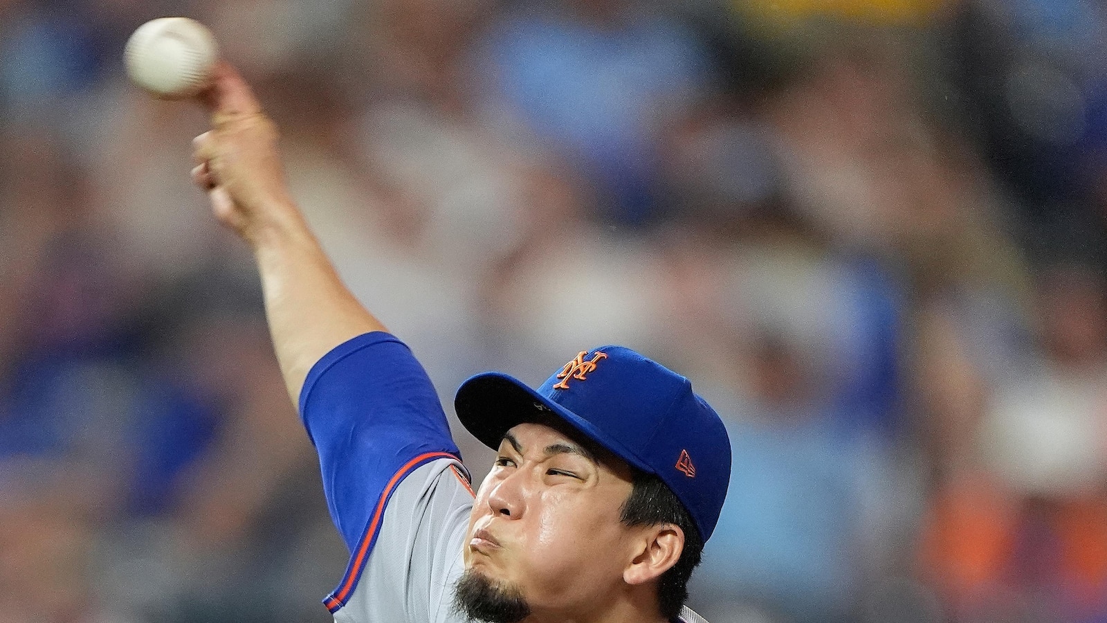 Mark Vientos and Francisco Lindor lead the Mets past the Royals, 8-3