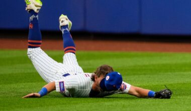 Fraley leads Reds to 5-2 win after Mets retire Wright's number at Citi Field