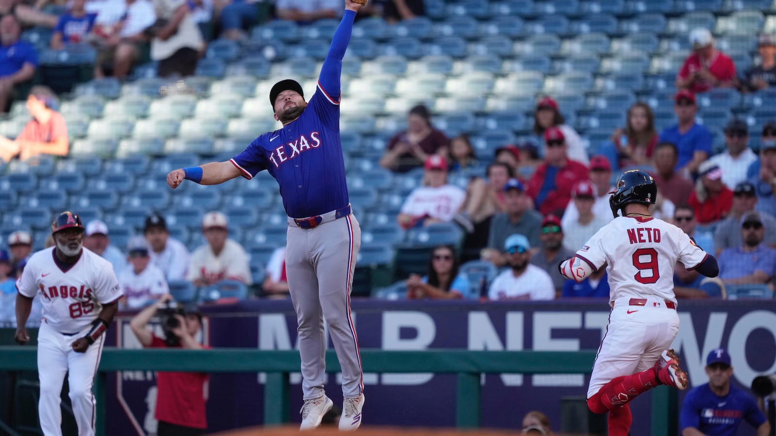 Nathan Eovaldi shines, and Rangers offense tees off on Angels in 13-1 victory