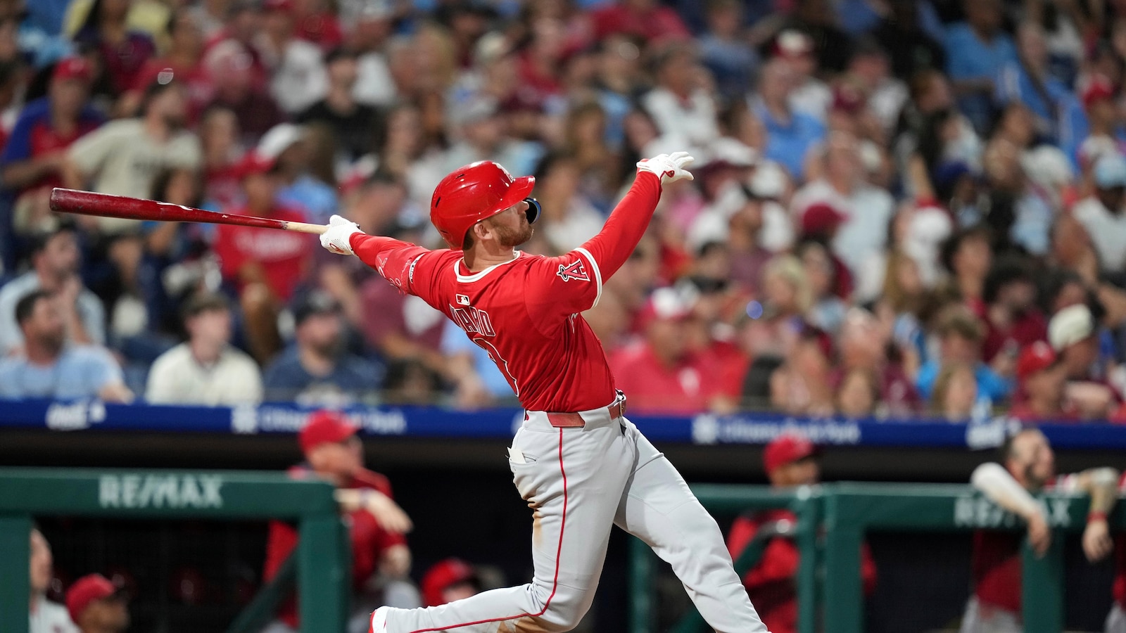 Ward's go-ahead homer leads Angels past Phillies 6-5
