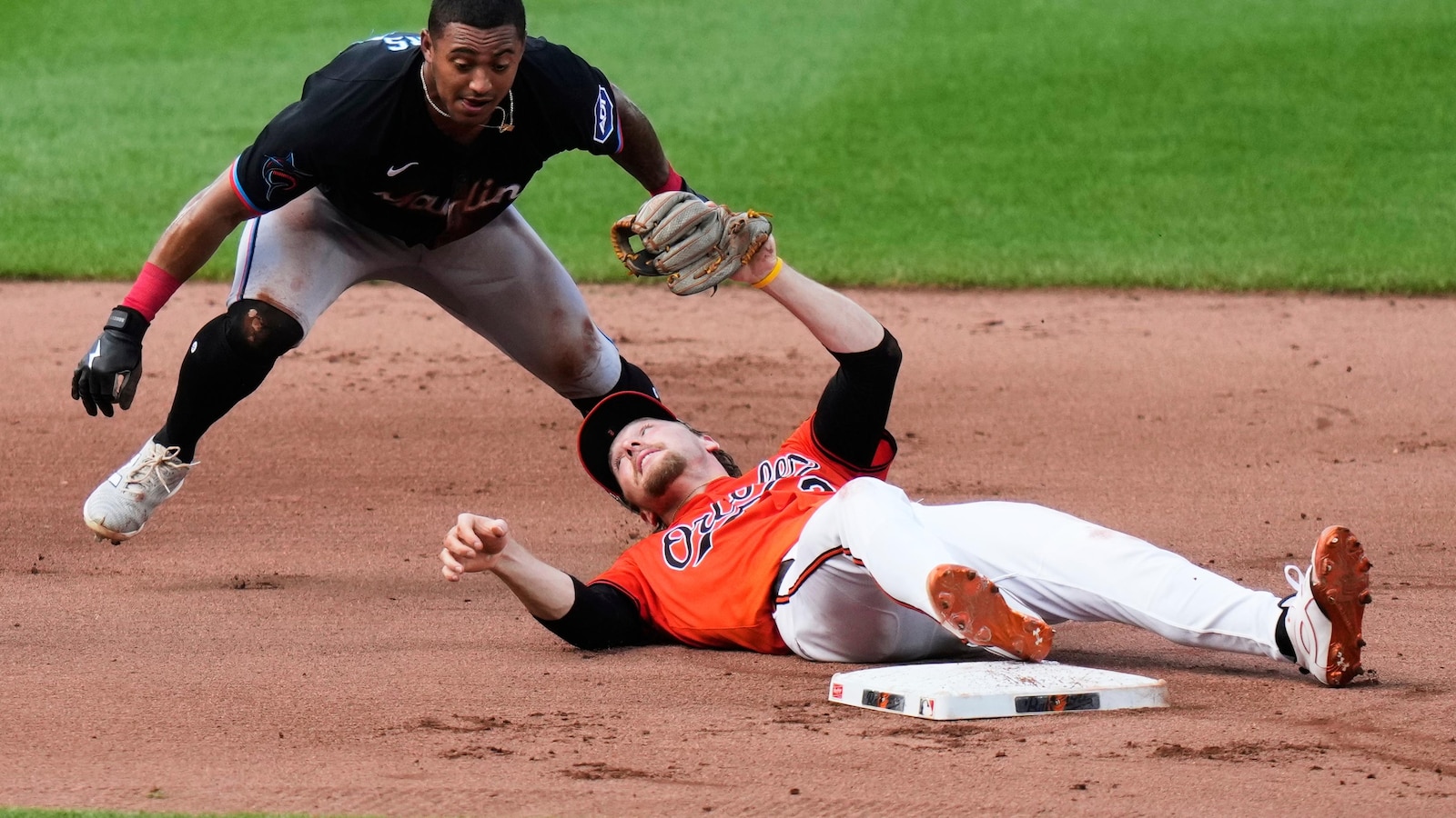 Janson Junk outduels former Marlin Trevor Rogers as Miami beats Orioles 6-0