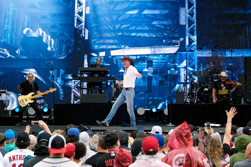 Tim McGraw performs prior to the MLB Speedway Classic between the Atlanta Braves and the Cincinnati Reds at Bristol Motor Speedway on August 02, 2025 in Bristol, Tennessee.