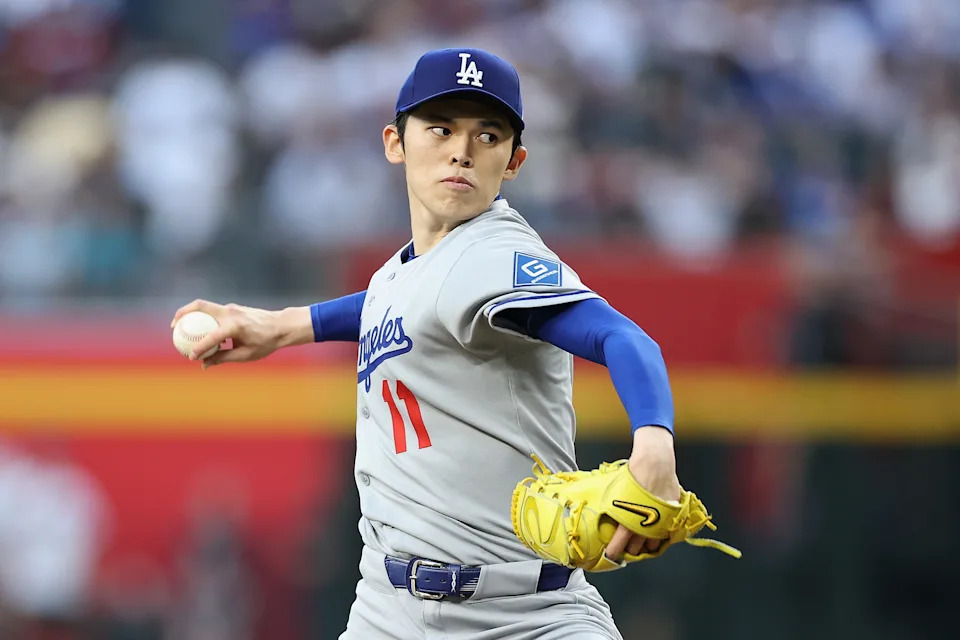 PHOENIX, ARIZONA - MAY 09: Starting pitcher Roki Sasaki #11 of the Los Angeles Dodgers pitches against the Arizona Diamondbacks during the first inning of the MLB game at Chase Field on May 09, 2025 in Phoenix, Arizona. (Photo by Christian Petersen/Getty Images)