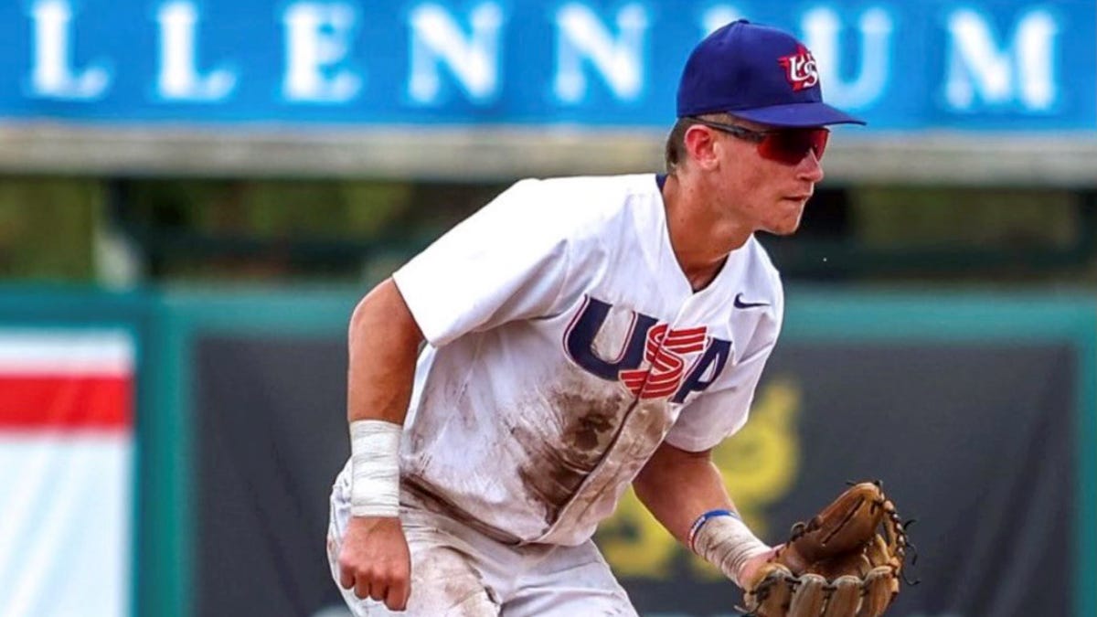 Mariners promote Colt Emerson after homering on birthday