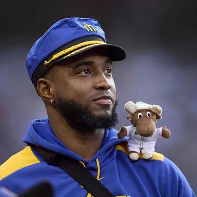 Robles apologizes for flinging bat at Triple-A pitcher over near-miss hit-by-pitch