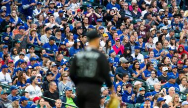 Seattle Businesses Take Canadian Cash at Par to Lure Sports Fans