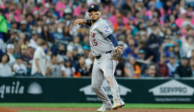 Astros Isaac Paredes Chooses Rehab Instead Of Surgery.