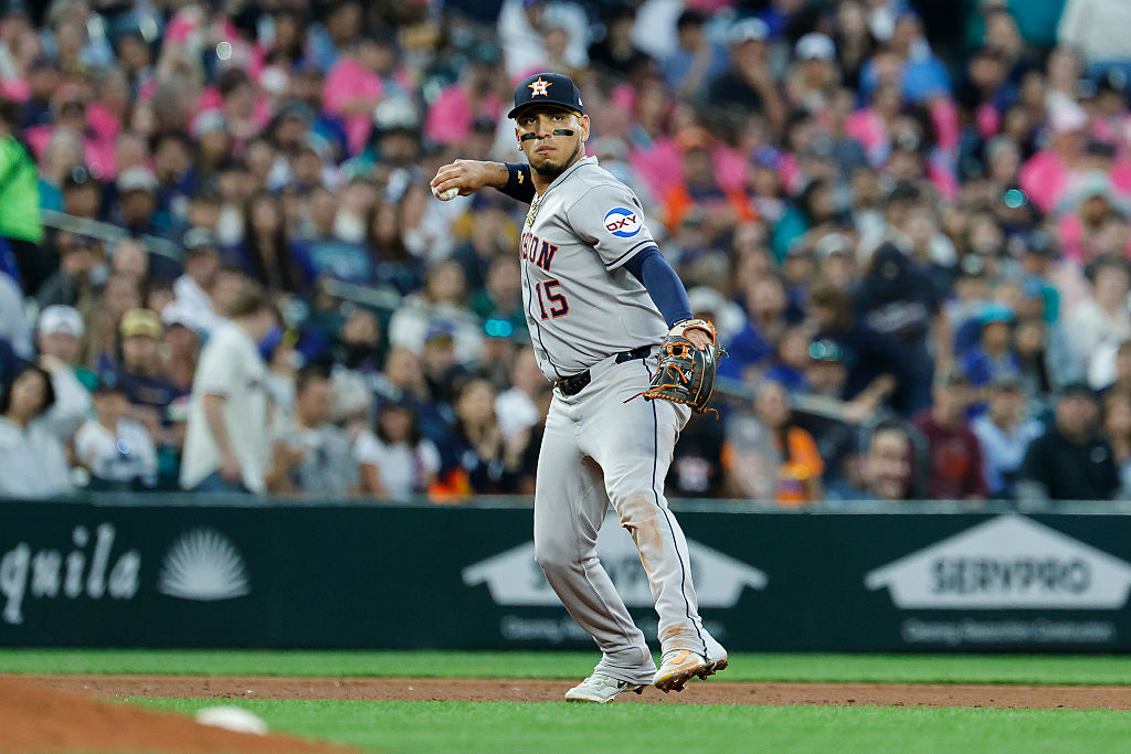 Astros Isaac Paredes Chooses Rehab Instead Of Surgery.
