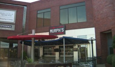 Braves MVP Dale Murphy's restaurant closing at the Cobb Galleria