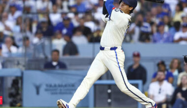 Ohtani hits 40th homer, Blake Snell strikes out 10 as Los Angeles Dodgers defeat Toronto Blue Jays