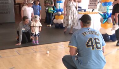 Brewers' Quinn Priester visits kids going through physical therapy