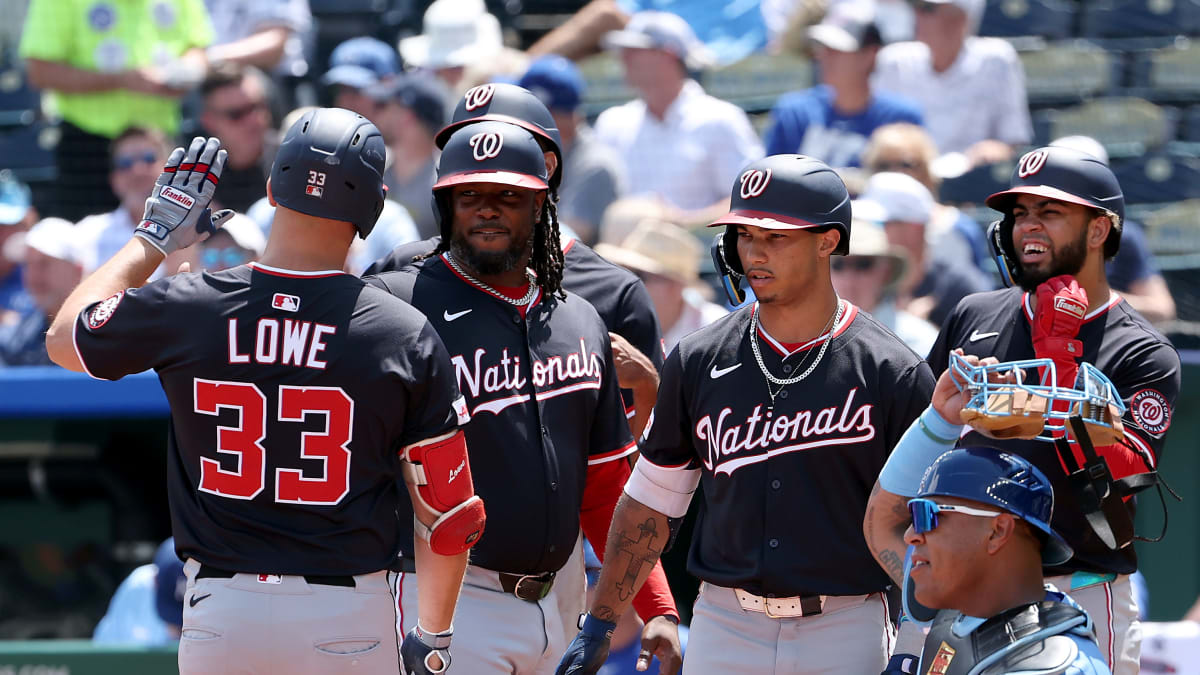 Nationals Edge Royals 8-7 in Thrilling Finish