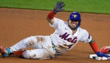 Mets' Alvarez could miss rest of season with thumb injury