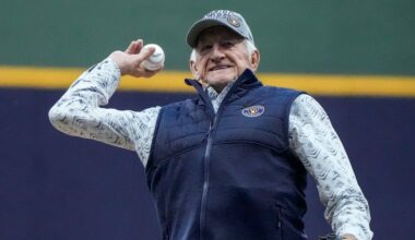 Brewers icon and Hall-of-Famer Bob Uecker dies at 90