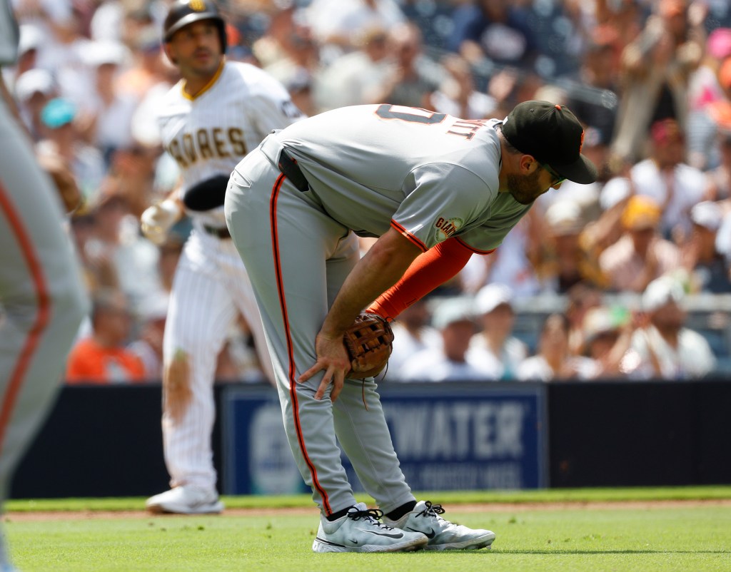 SF Giants continue to slide, drop three of four to Padres