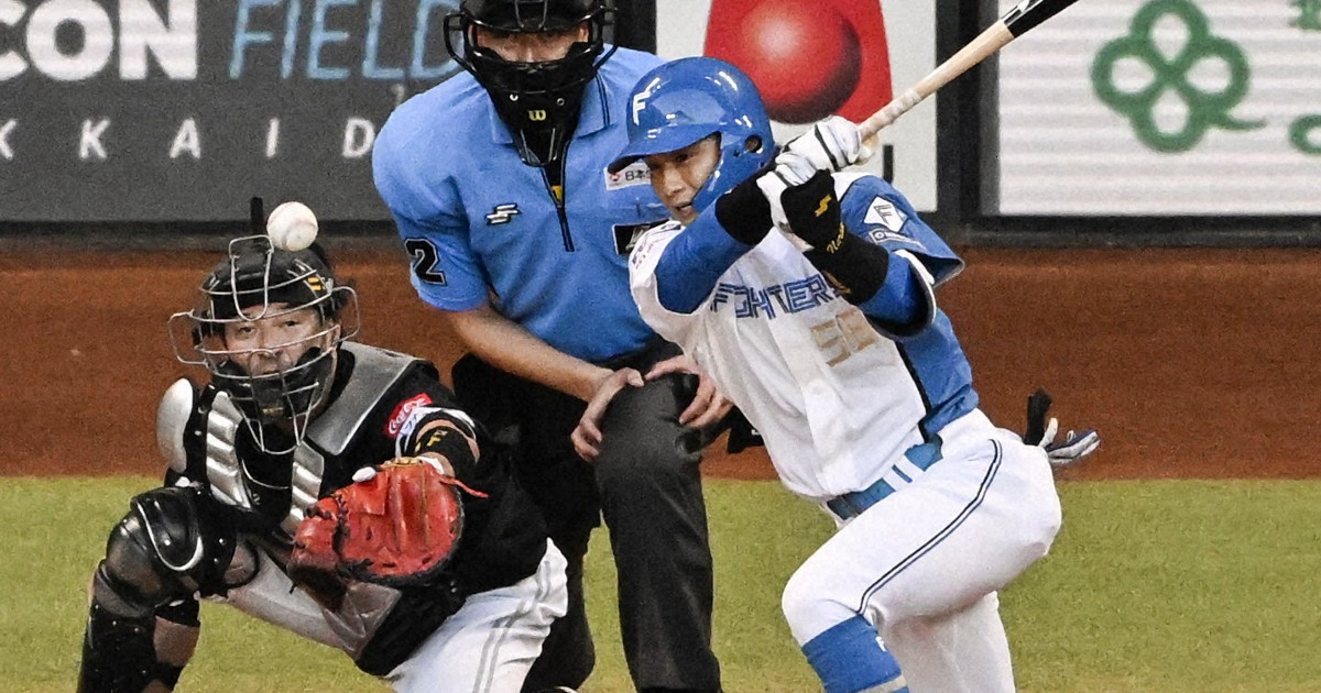 Baseball: Fighters walk off against Hawks, move within half-game of PL lead