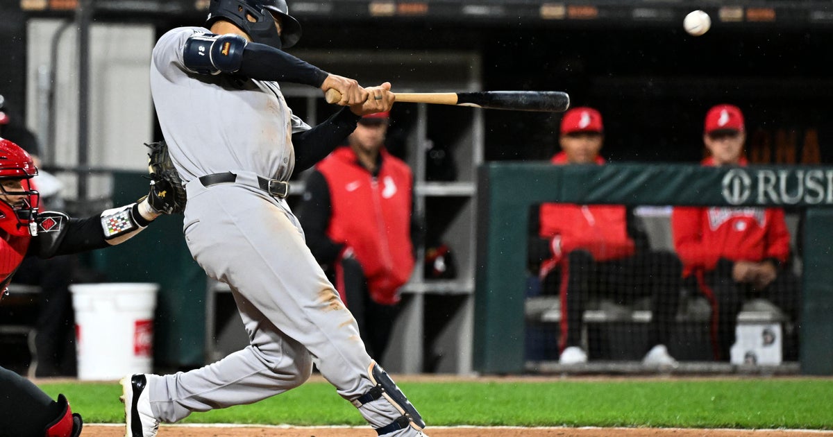 Grisham helps Yankees beat White Sox 10-2 for season-high 6th straight win