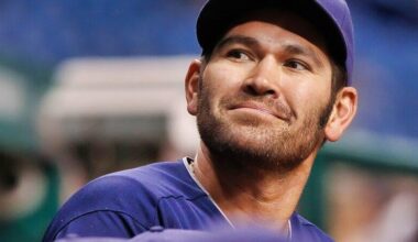 PHOTO: Johnny Damon Shocks Fans with Unrecognizable Overweight, Long-Haired Look at Yankees Old-Timers’ Day