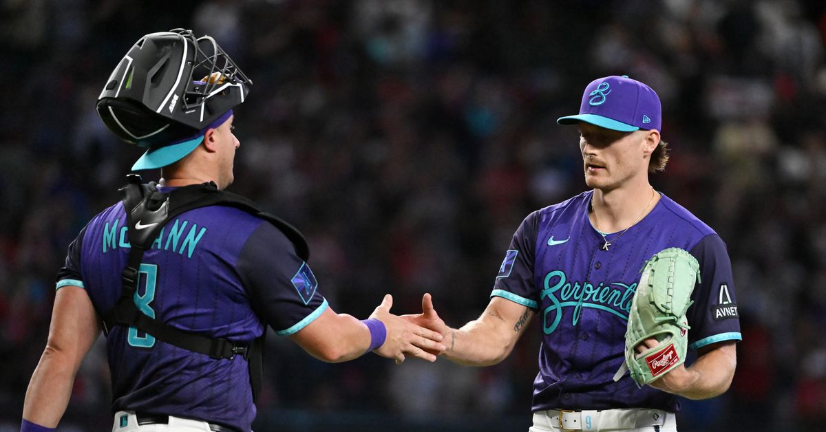 Brewers acquire RHP Shelby Miller, LHP Jordan Montgomery from Diamondbacks