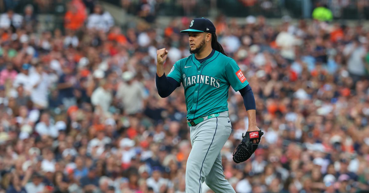 Texas Rangers at Seattle Mariners: Luis Castillo takes on Merrill Kelly