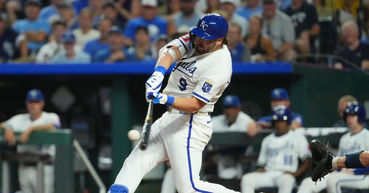 Vinnie Pasquantino sets offensive tone in 9-6 Royals win over the Braves