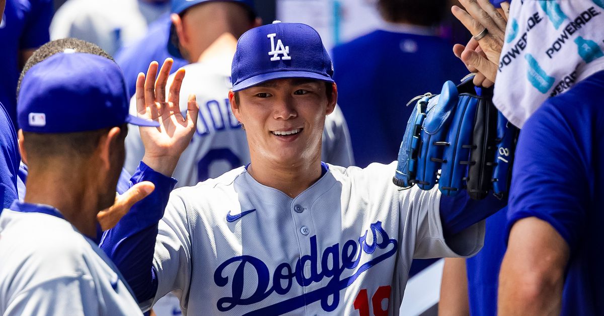 Dodgers news: Freddie Freeman, Yoshinobu Yamamoto, Alex Freeland