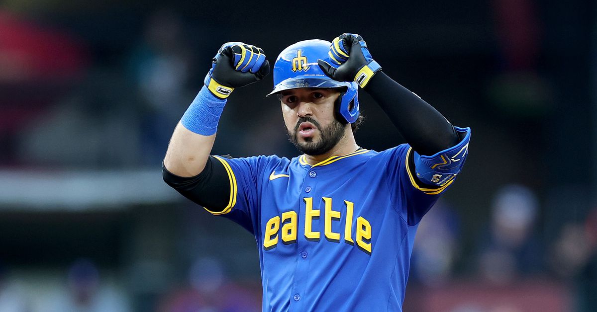 A breakdown of all AL Wildcard contender trades