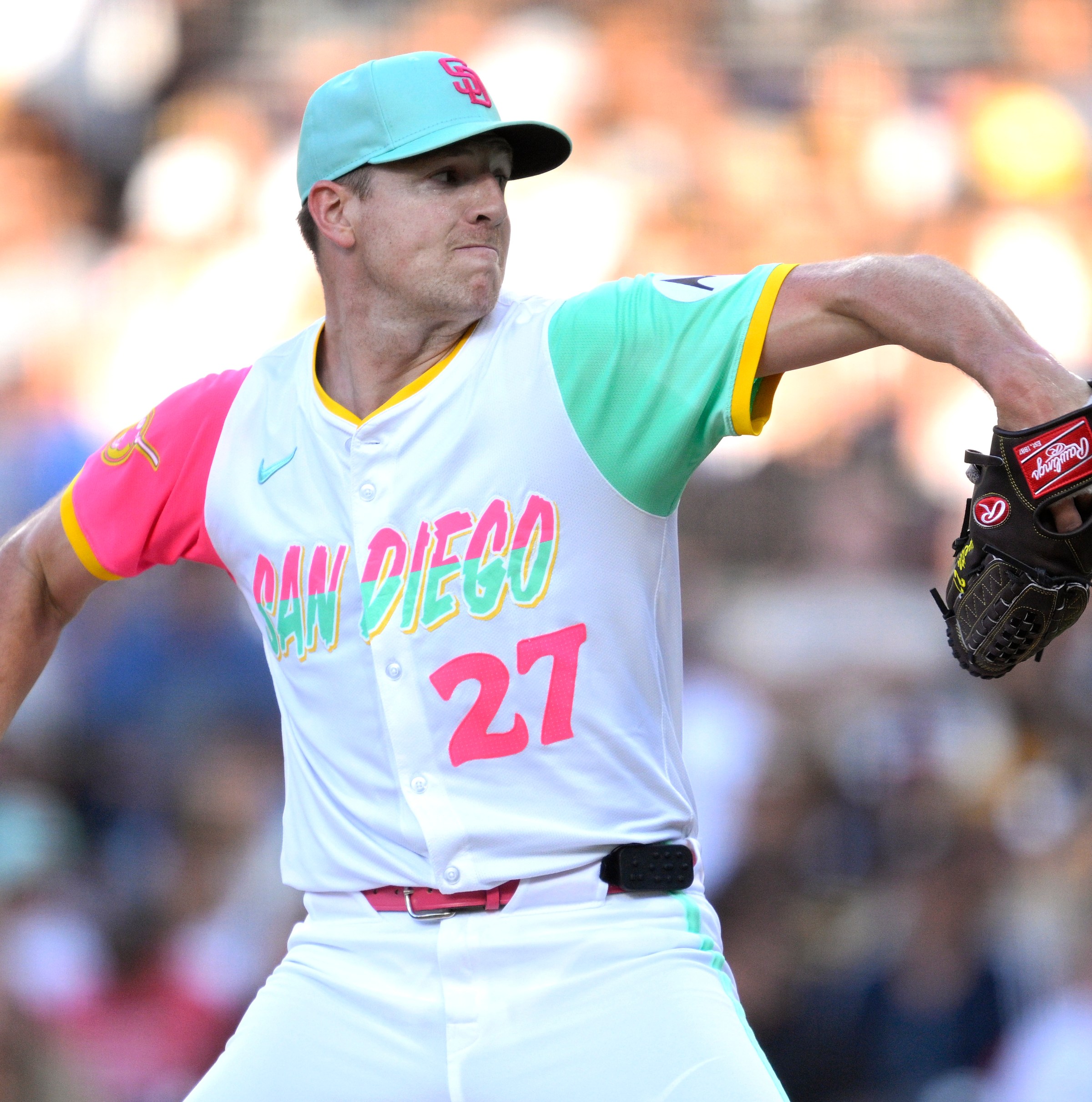 Padres take advantage of mistakes by Cardinals, earn 4-1 win