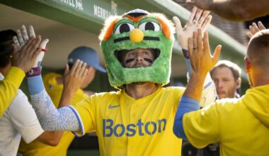 Yankees Rivals: Jays stay on top, Sox move to 2nd