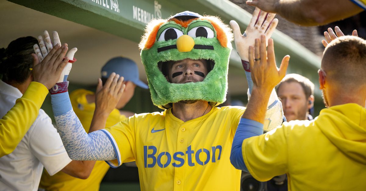 Yankees Rivals: Jays stay on top, Sox move to 2nd