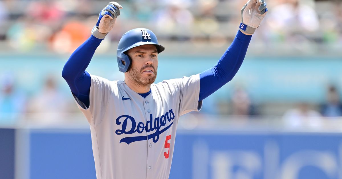 Dodgers score: Yoshinobu Yamamoto, Freddie Freeman beat Rays, 3-0