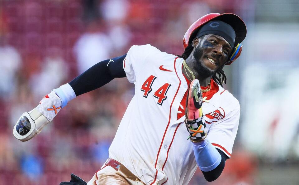 Insane Play on the Bases Gets Big Reaction From MLB Broadcasters