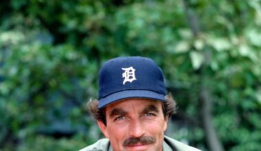 Tom Selleck Makes Rare Appearance at Event Held in His Honor