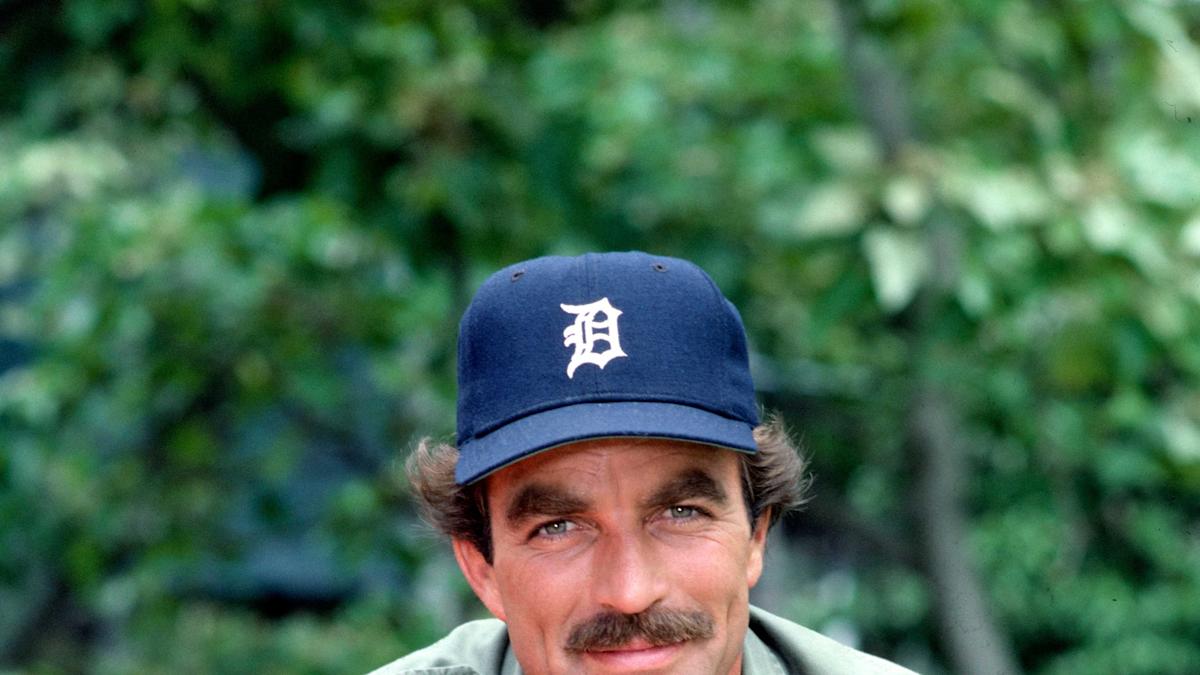 Tom Selleck Makes Rare Appearance at Event Held in His Honor